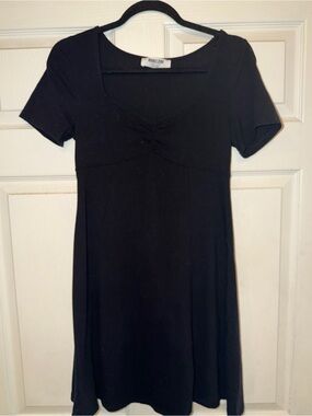 Double Zero Black Short-Sleeve Empire Mini Dress